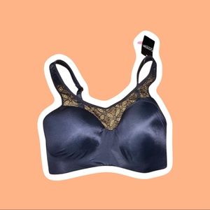 Women’s Black Lace Trim T-shirt Bra NEVER WORN